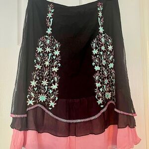 Vintage Athropologie Embroidered Skirt - Women’s size 4